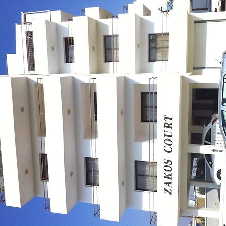Zakos Court Apartments Lárnaca Exterior foto